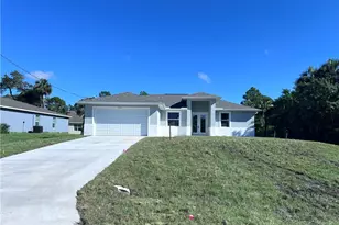 5044 Wildgoose Cir, Labelle, FL 33935 - Photo 1