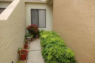 7121 Golden Eagle Ct, Fort Myers, FL 33912 - Photo 2