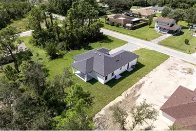 702 Richmond Ave N, Lehigh Acres, FL 33972 - Photo 32