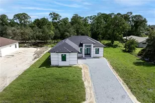 702 Richmond Ave N, Lehigh Acres, FL 33972 - Photo 4