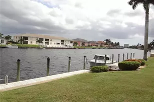 4411 Country Club Blvd, Cape Coral, FL 33904 - Photo 8