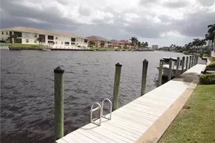 4411 Country Club Blvd, Cape Coral, FL 33904 - Photo 4