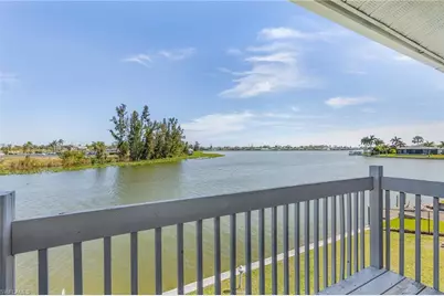 707 SW 3rd Ct #103, Cape Coral, FL 33991 - Photo 18