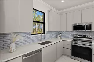 4282 2nd Ave SE, Naples, FL 34117 - Photo 12