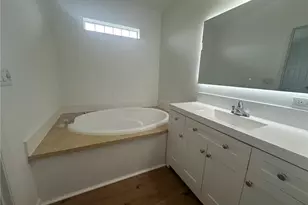 121 NE 11th Pl, Cape Coral, FL 33909 - Photo 24