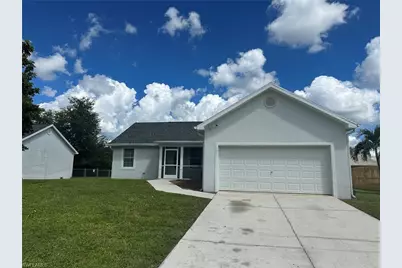 121 NE 11th Pl, Cape Coral, FL 33909 - Photo 2