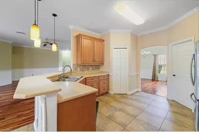 2607 Chiquita Blvd S, Cape Coral, FL 33914 - Photo 38