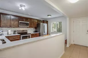 210 Timber Lake Cir, Naples, FL 34104 - Photo 6