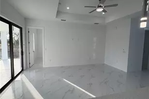 1022 Candlelight Dr, Lehigh Acres, FL 33974 - Photo 14