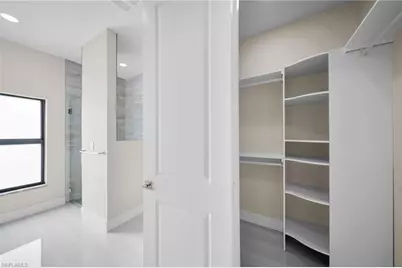 205 NE 9th Pl, Cape Coral, FL 33909 - Photo 28