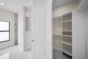 205 NE 9th Pl, Cape Coral, FL 33909 - Photo 28