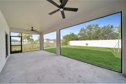 205 NE 9th Pl, Cape Coral, FL 33909 - Photo 10