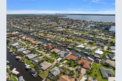 3347 SE 18th Ave, Cape Coral, FL 33904 - Photo 8