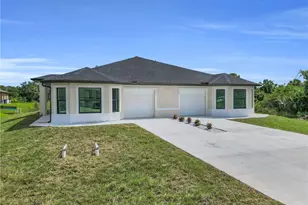 2510 Park Rd, Lehigh Acres, FL 33971 - Photo 2
