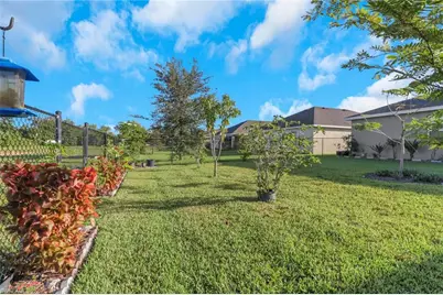 10452 Canal Brook Ln, Lehigh Acres, FL 33936 - Photo 26
