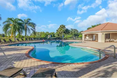 10452 Canal Brook Ln, Lehigh Acres, FL 33936 - Photo 32