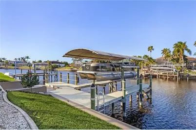 2027 SE 21st St, Cape Coral, FL 33990 - Photo 32
