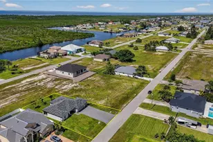 2716 NW 45th Pl, Cape Coral, FL 33993 - Photo 34