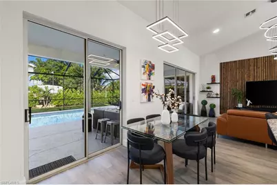 6785 Berwick Pl, Naples, FL 34104 - Photo 12