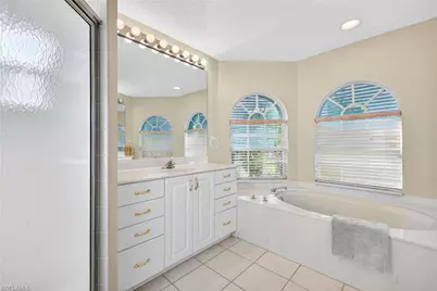 2505 SW 53rd Ter, Cape Coral, FL 33914 - Photo 24