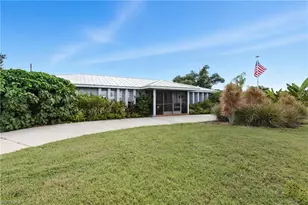 5205 York Ct, Cape Coral, FL 33904 - Photo 6