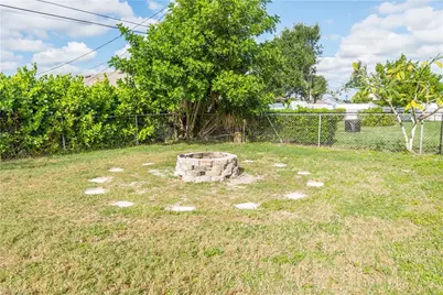 234 NE 10th Pl, Cape Coral, FL 33909 - Photo 22