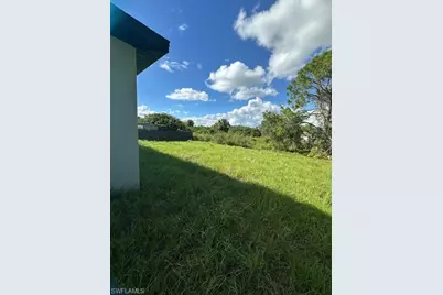 849 Wolverine St E, Lehigh Acres, FL 33974 - Photo 6