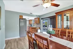 421 Marathon Ct, Naples, FL 34112 - Photo 14