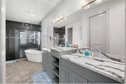 528 SE 14th Ter, Cape Coral, FL 33990 - Photo 20