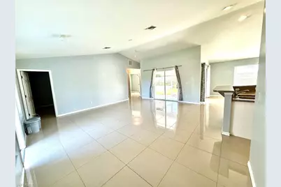 2911 40th St SW, Lehigh Acres, FL 33976 - Photo 4