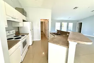 2911 40th St SW, Lehigh Acres, FL 33976 - Photo 8