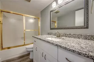 2526 SE 16th Pl, Cape Coral, FL 33904 - Photo 32