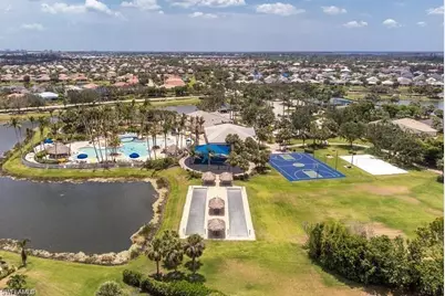 2549 Verdmont Ct, Cape Coral, FL 33991 - Photo 8