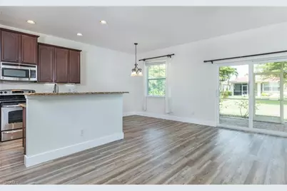 2549 Verdmont Ct, Cape Coral, FL 33991 - Photo 10