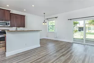 2549 Verdmont Ct, Cape Coral, FL 33991 - Photo 10