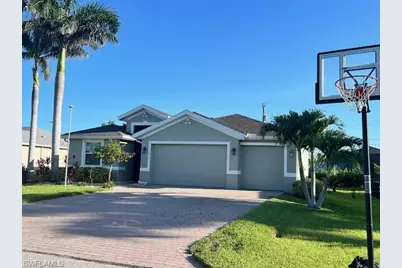 1819 SW 39th Ter, Cape Coral, FL 33914 - Photo 2