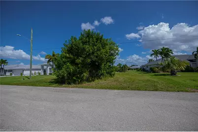 3725 SE 13th Ave, Cape Coral, FL 33904 - Photo 16