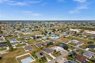 121 NE 11th Terrace, Cape Coral, FL 33909 - Photo 34