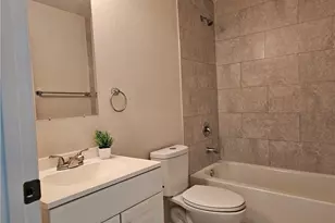 545 SE 4th Terrace, Cape Coral, FL 33990 - Photo 18