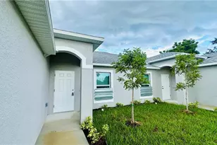 509 SE 4th Terrace, Cape Coral, FL 33990 - Photo 4