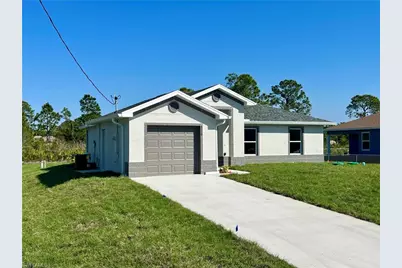 2907 38th St W, Lehigh Acres, FL 33971 - Photo 6