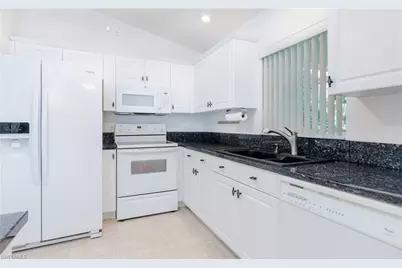 119 SE 14th Ct, Cape Coral, FL 33990 - Photo 4