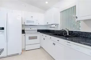 119 SE 14th Ct, Cape Coral, FL 33990 - Photo 4