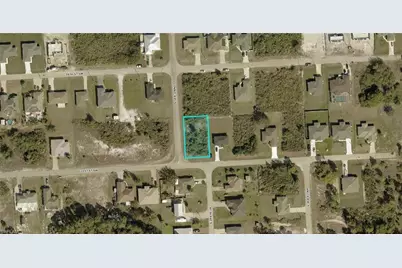 2516 31st St SW, Lehigh Acres, FL 33976 - Photo 2