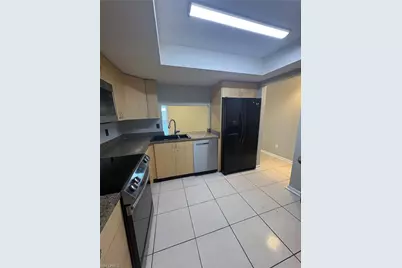 610 SE 46th St, Cape Coral, FL 33904 - Photo 2