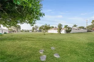 220 SE 27th Terrace, Cape Coral, FL 33904 - Photo 16