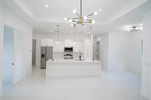 905 E 6th St, Lehigh Acres, FL 33972 - Photo 6