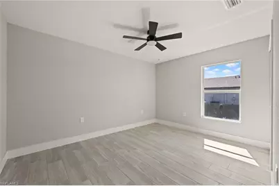 1425 NE 44th St, Cape Coral, FL 33909 - Photo 18