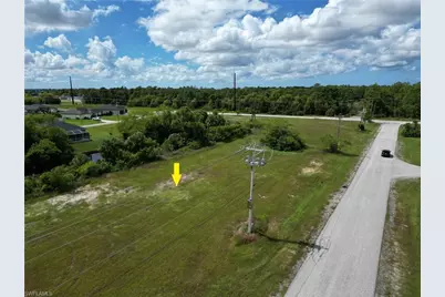 818 NE 32nd Ln, Cape Coral, FL 33909 - Photo 28