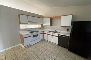 1409 SW 11th Pl, Cape Coral, FL 33991 - Photo 2